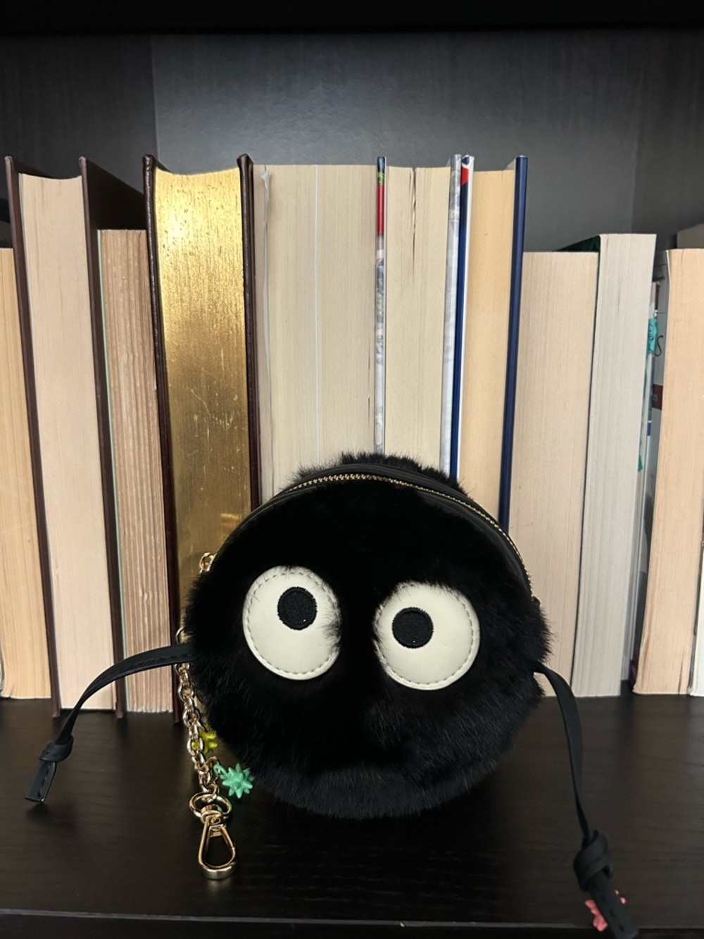 Studio Ghibli Spirited Away Soot
Sprite Fuzzy Zip Coin Purse